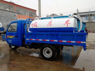 五征吸糞車